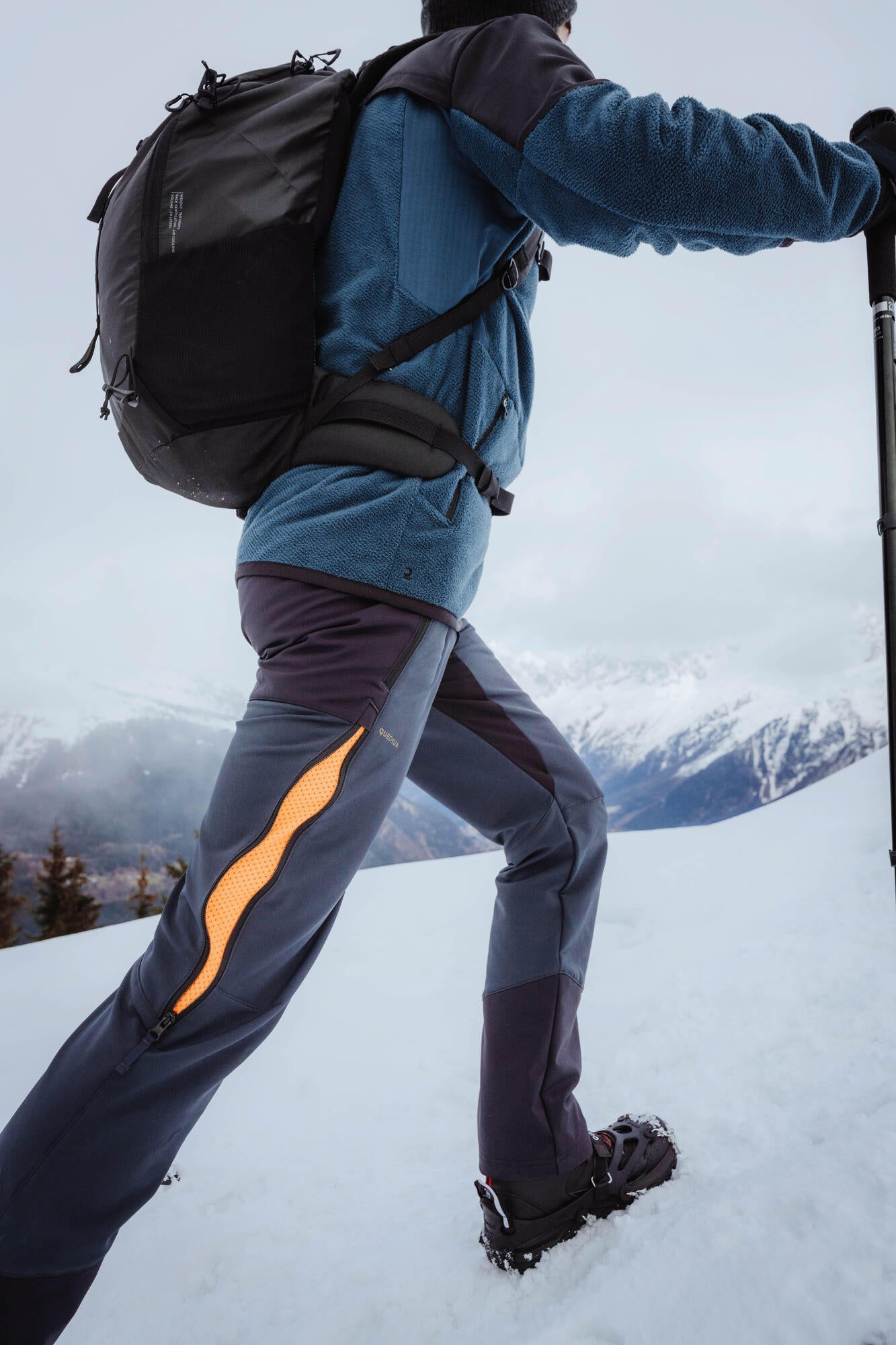 Quechua Men's MH500 Warm Water-Repellent Hiking Fleece Jacket - Image 10