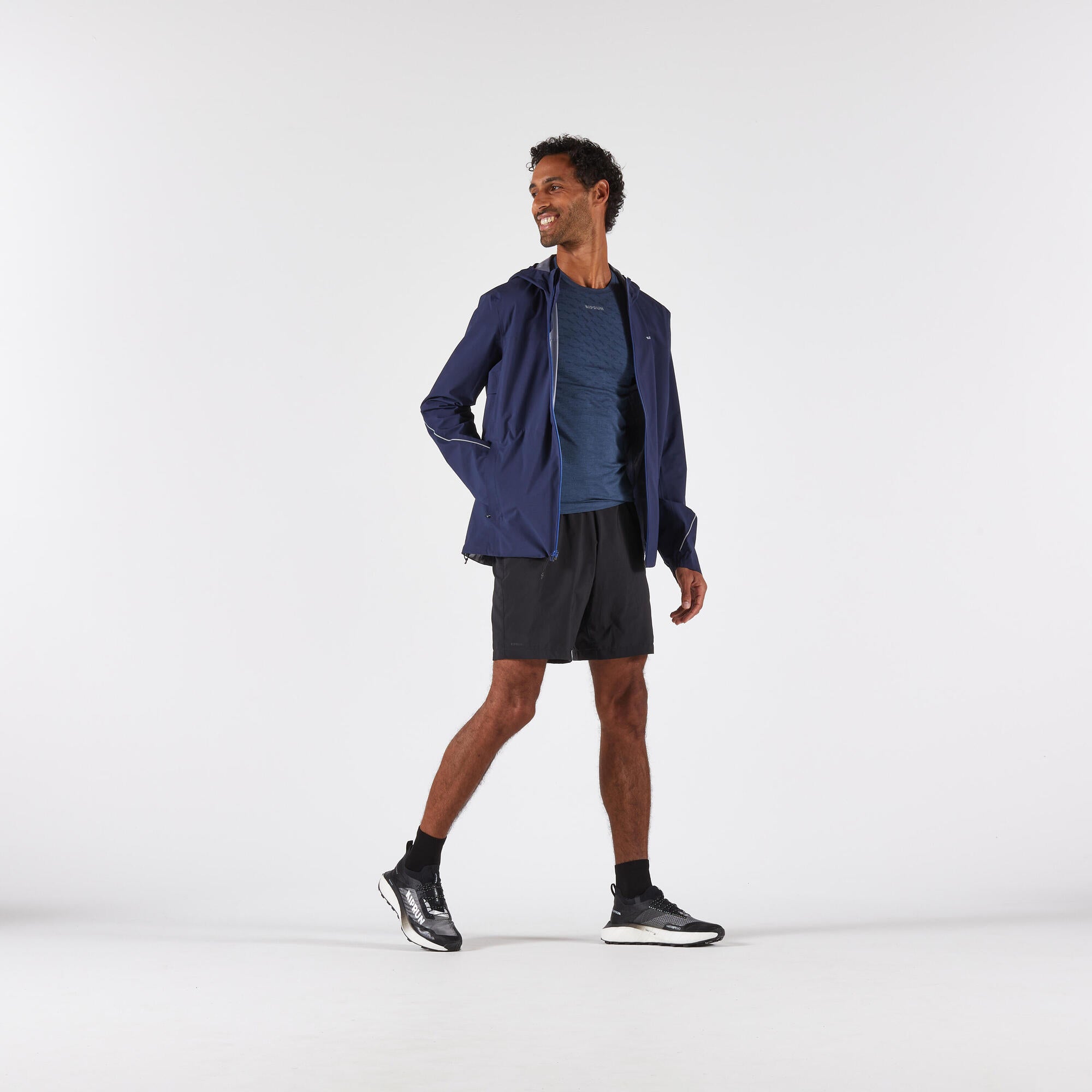 Kiprun Men's 500 Waterproof Trail Running Jacket - Image 10